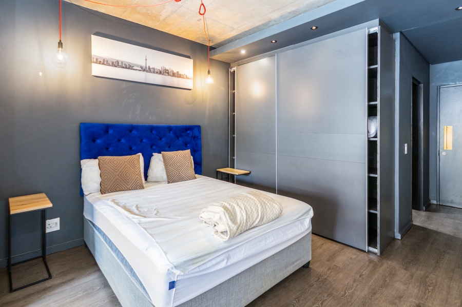 1 Bedroom Property for Sale in Woodstock Western Cape